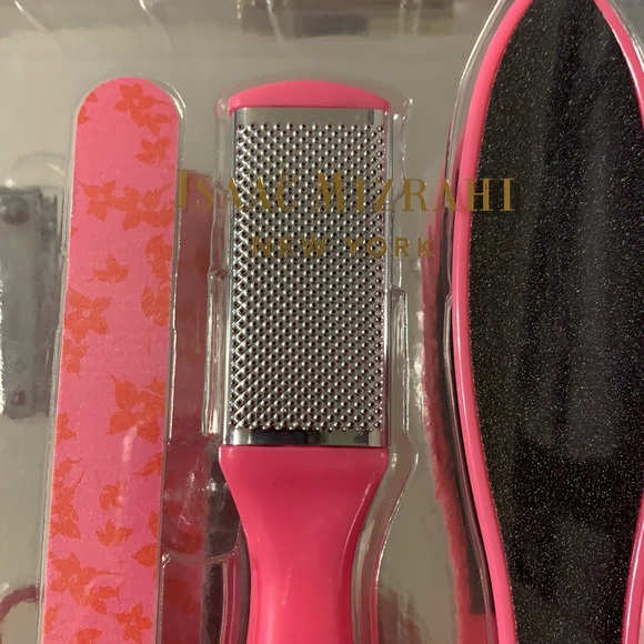 NWT Isaac Mizrahi Pedicure Kit - Picture 4 of 8